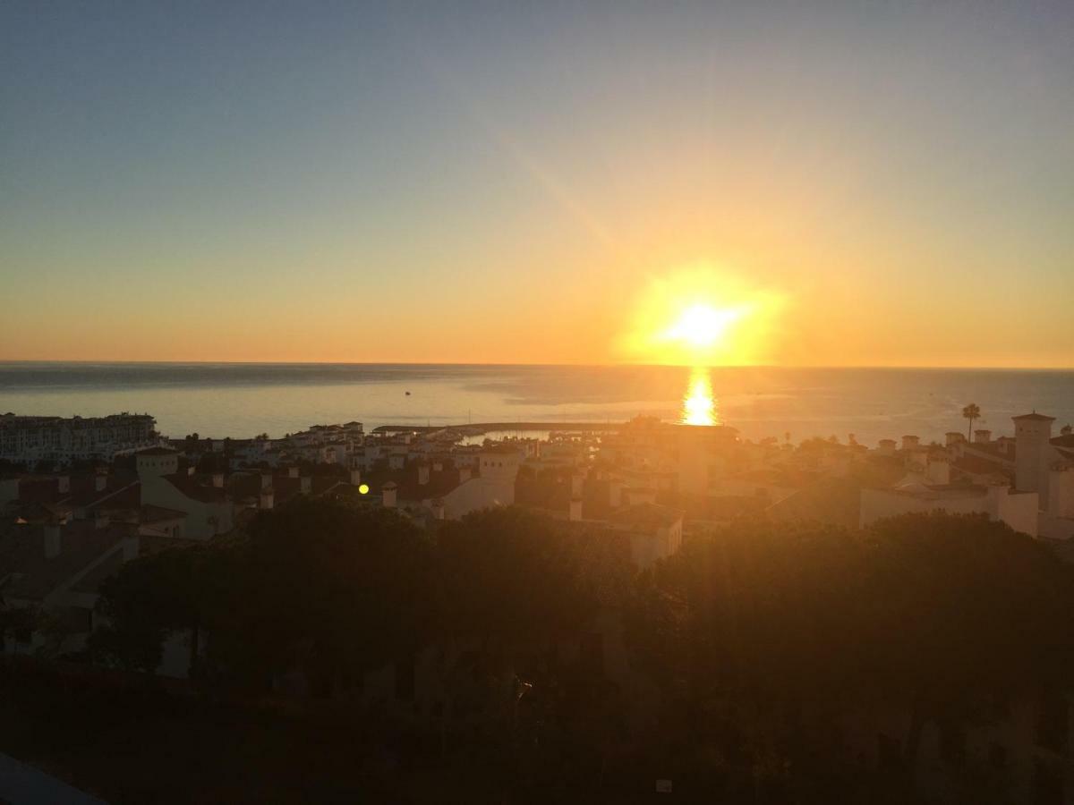 Duquesa Suite And Golf With A Spectacular Sea View 马尼尔瓦 外观 照片